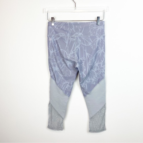Fabletics | Brogan Powerhold Floral Lace Capri - Picture 7 of 11